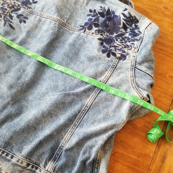 H&M Denim Navy Floral-Embroidered Trucker Jacket - Picture 8 of 11